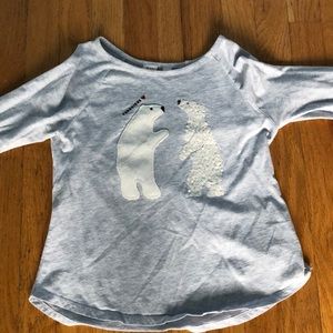 A long sleeve shirt.